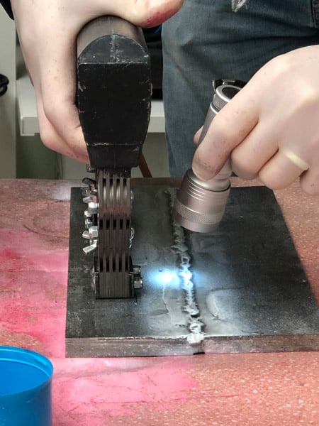 magnetoscopia-industriale-per-controllo-difetti-di-saldature
